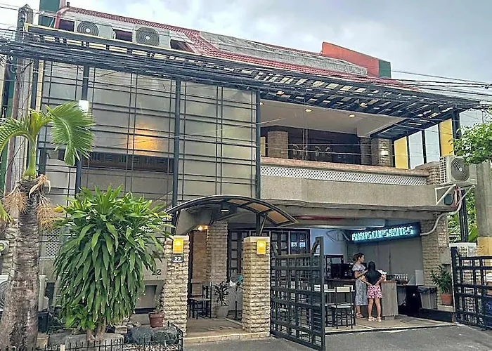 Hotel Gateway - Near Naia Airport 2*