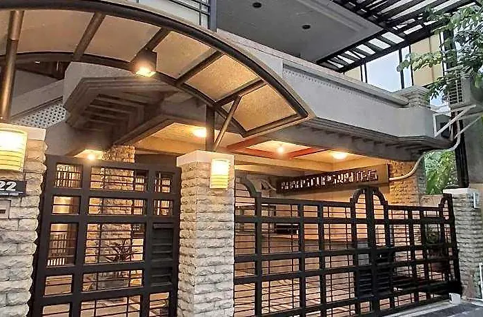 Gateway - Near Naia Airport 2*